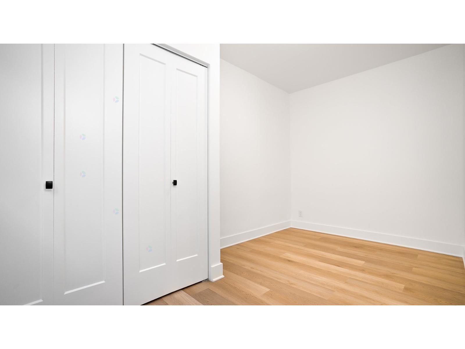 2106 Av. Claremont, #43 Property Photo 21