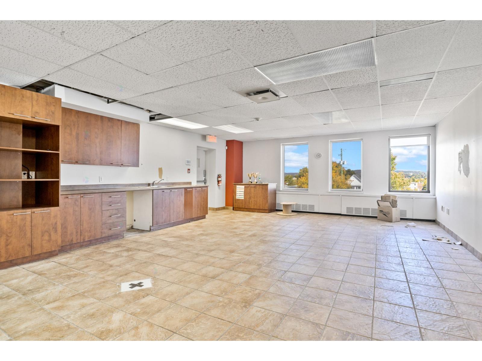 740 Rue Galt O., #301, 4, 5 Property Photo 10