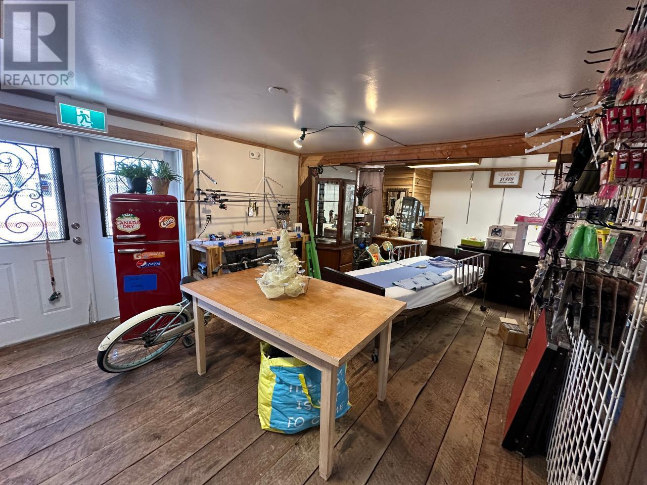 2776 Voght Street Property Photo 11