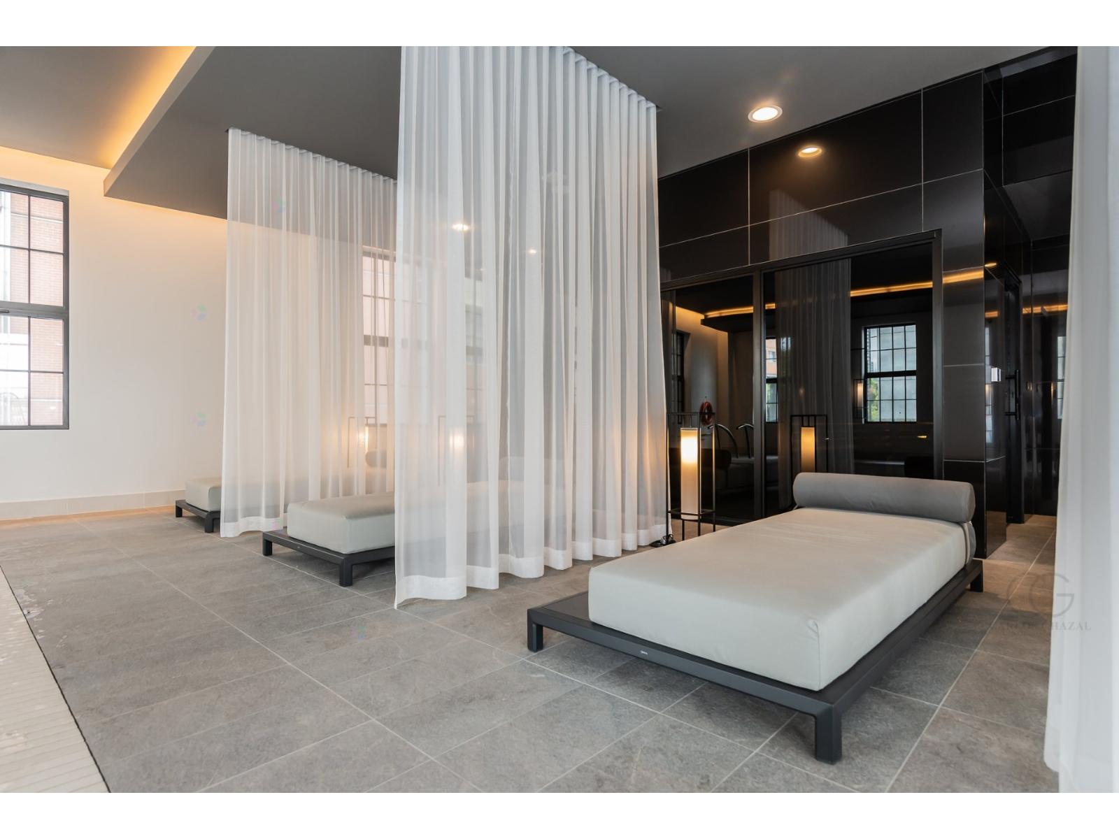 1188 Rue St-antoine O., #1110 Property Photo 6