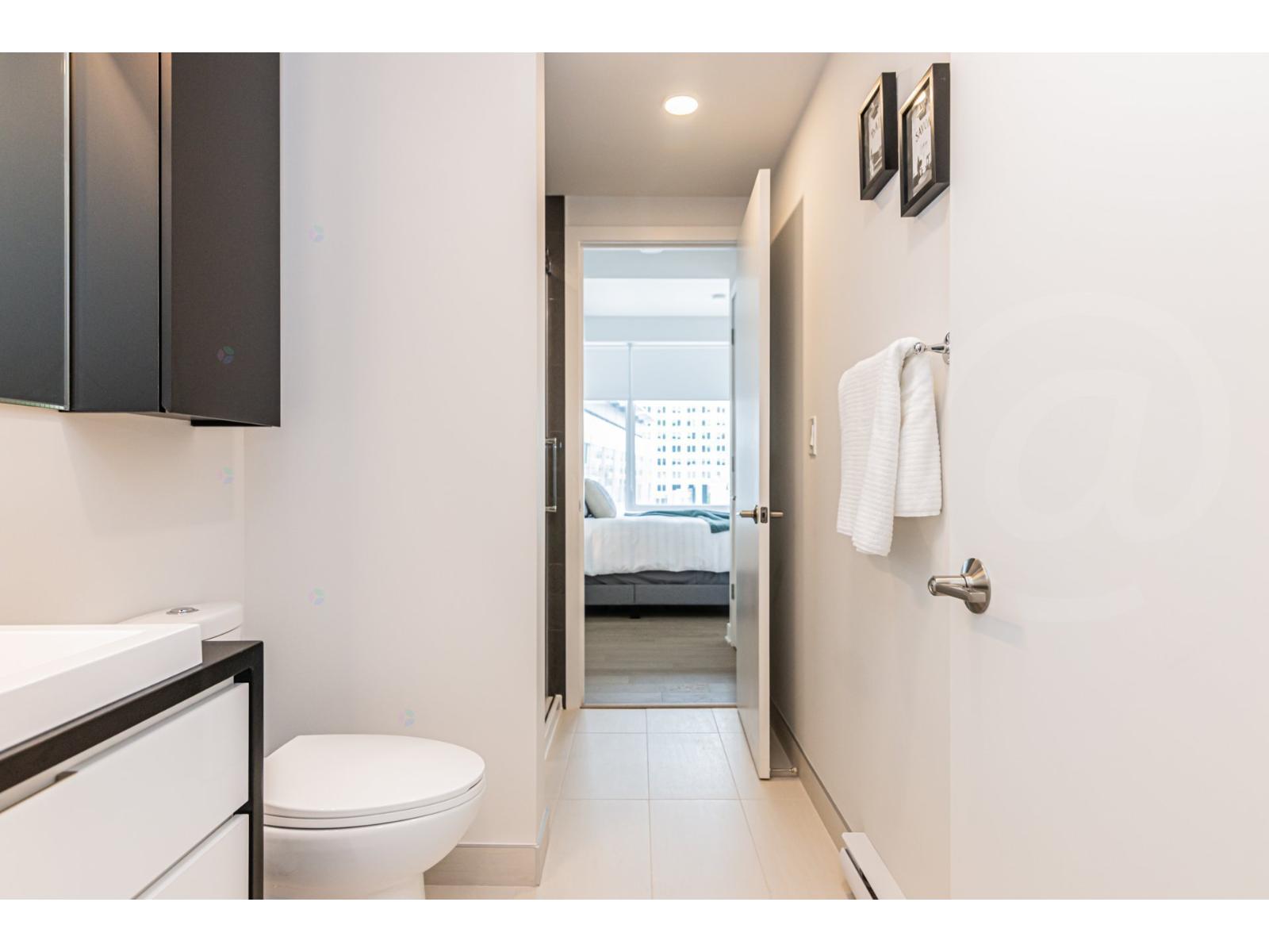 1188 Rue St-antoine O., #1110 Property Photo 39