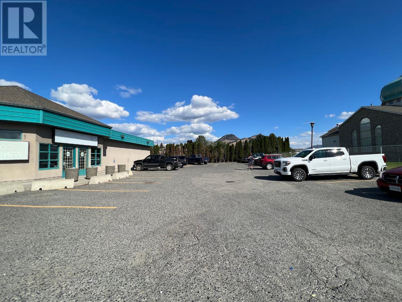 1050 8th Street Property Photo 3