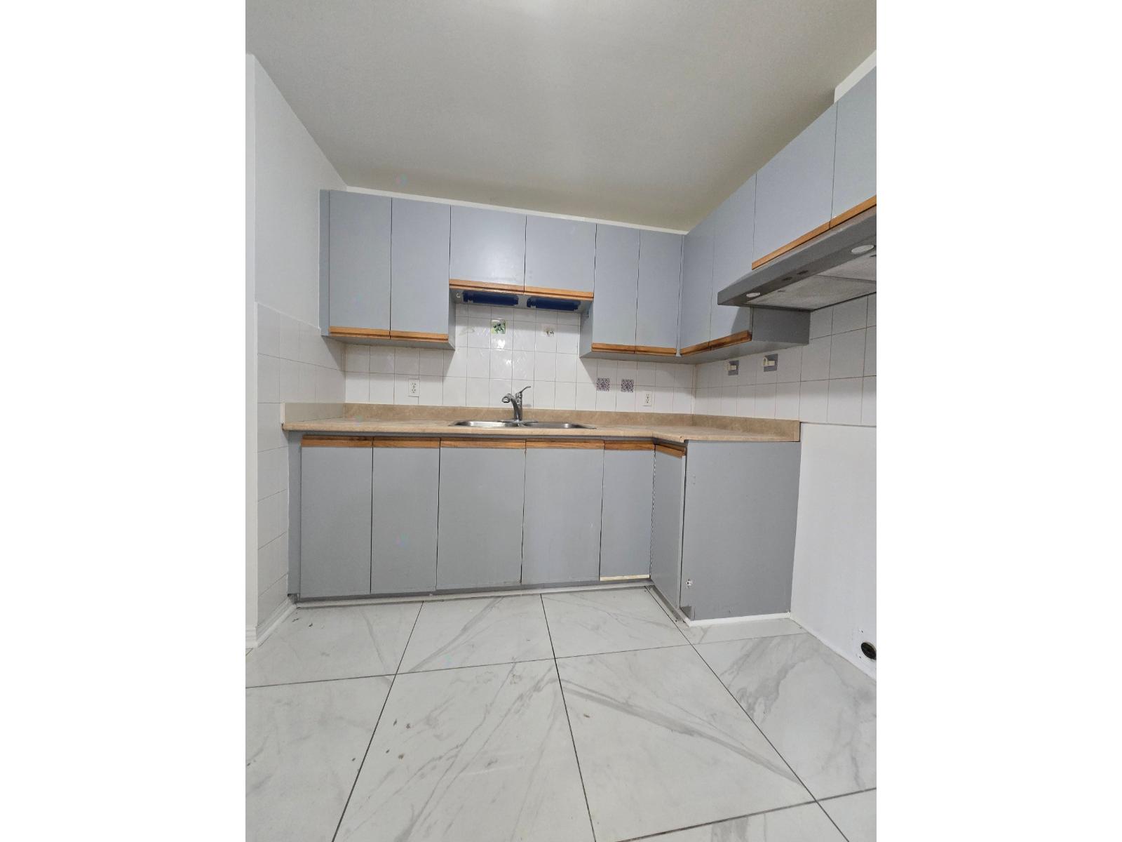 1160 Rue Louis-joliet, #a Property Photo 4