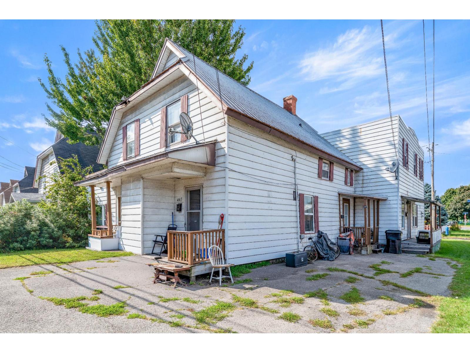 445-445b Boul. Du Havre Property Photo 1