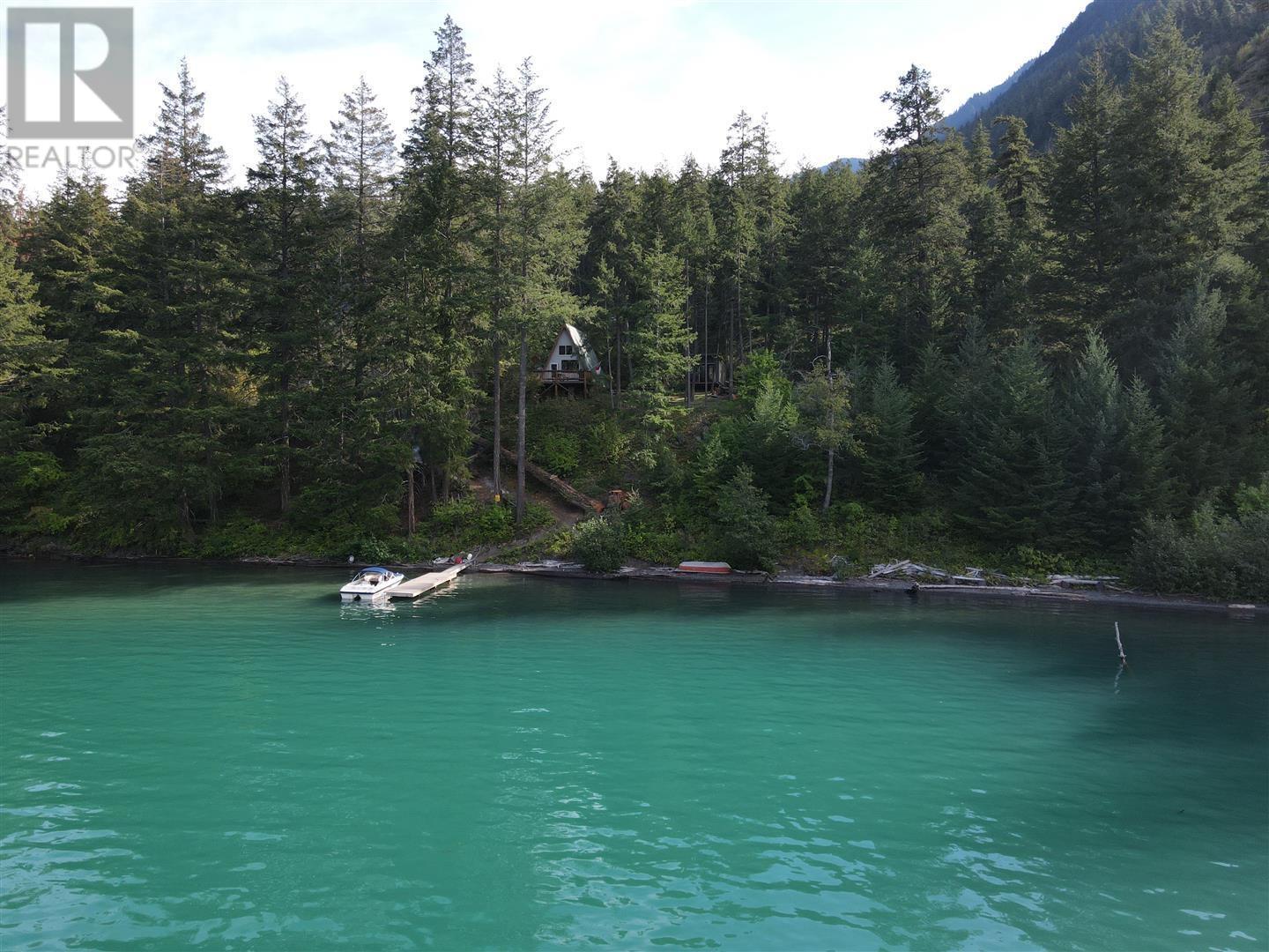 Dl 5363 Seton Lake Property Photo 11