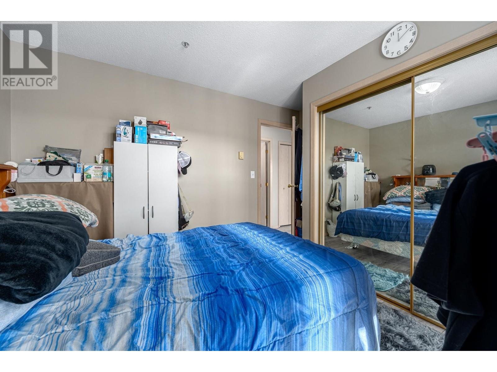 2802 Grandview Heights Property Photo 14