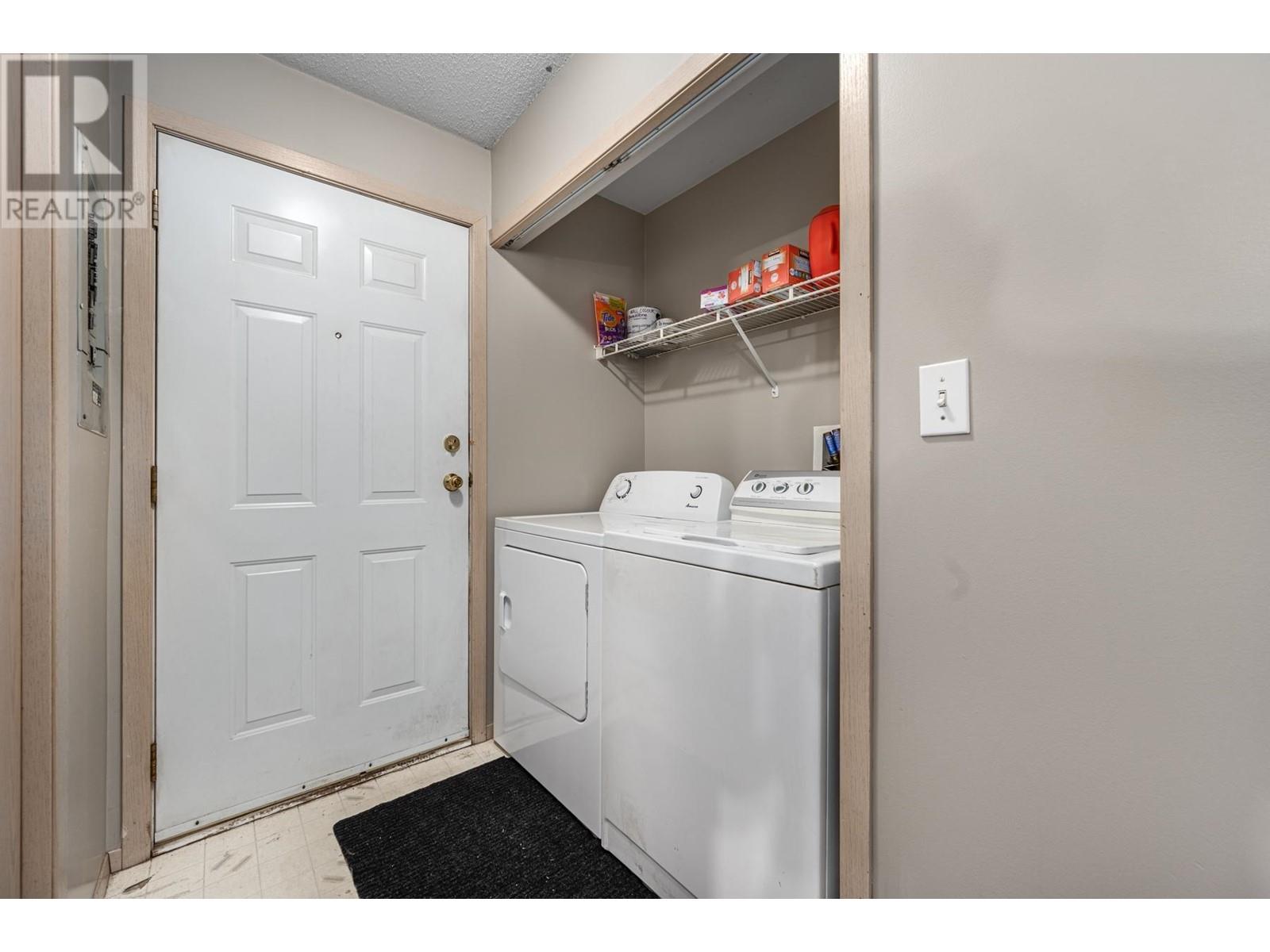 2802 Grandview Heights Property Photo 19