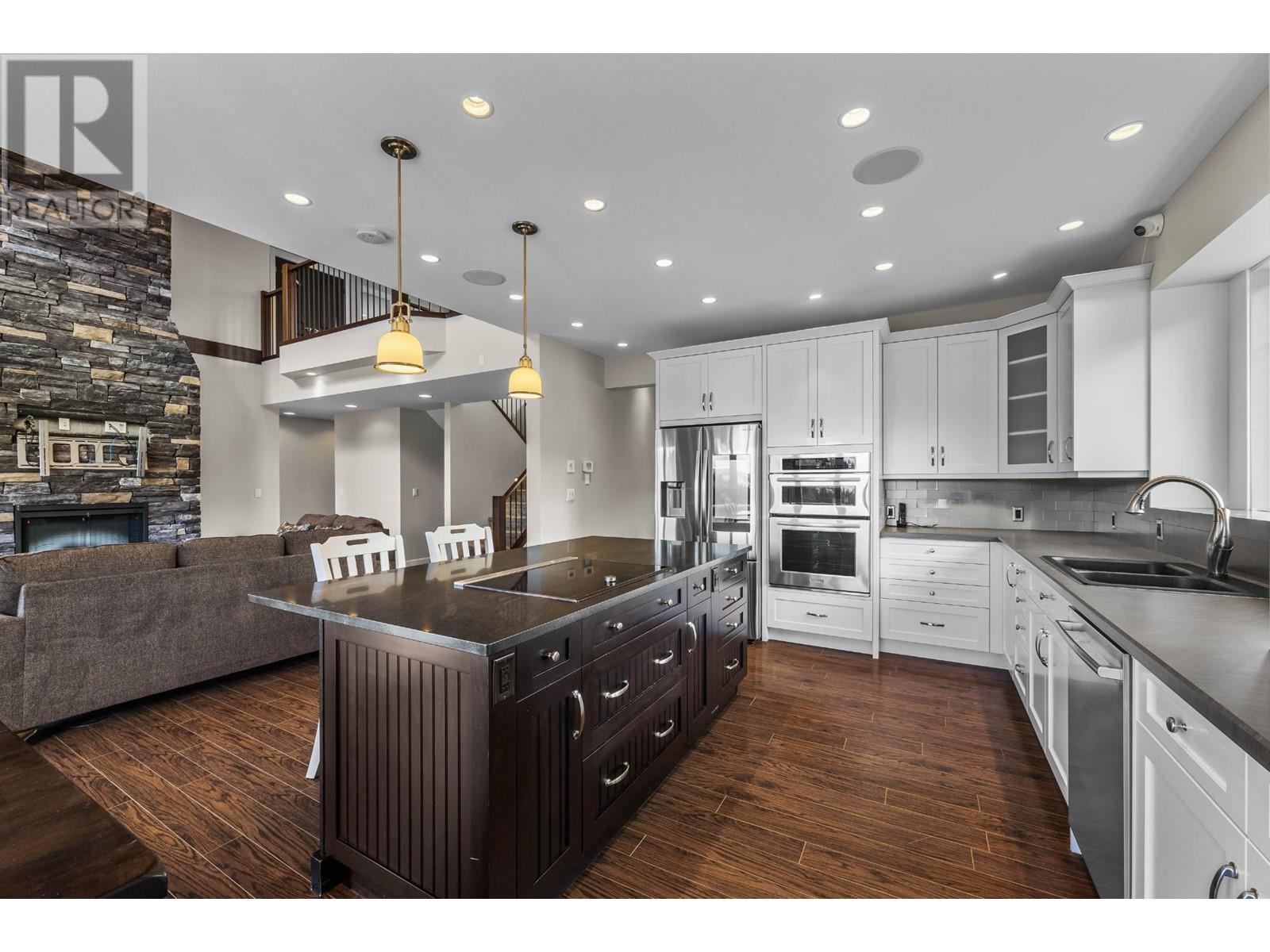 2600 Kaml Vernon Highway Property Photo 8