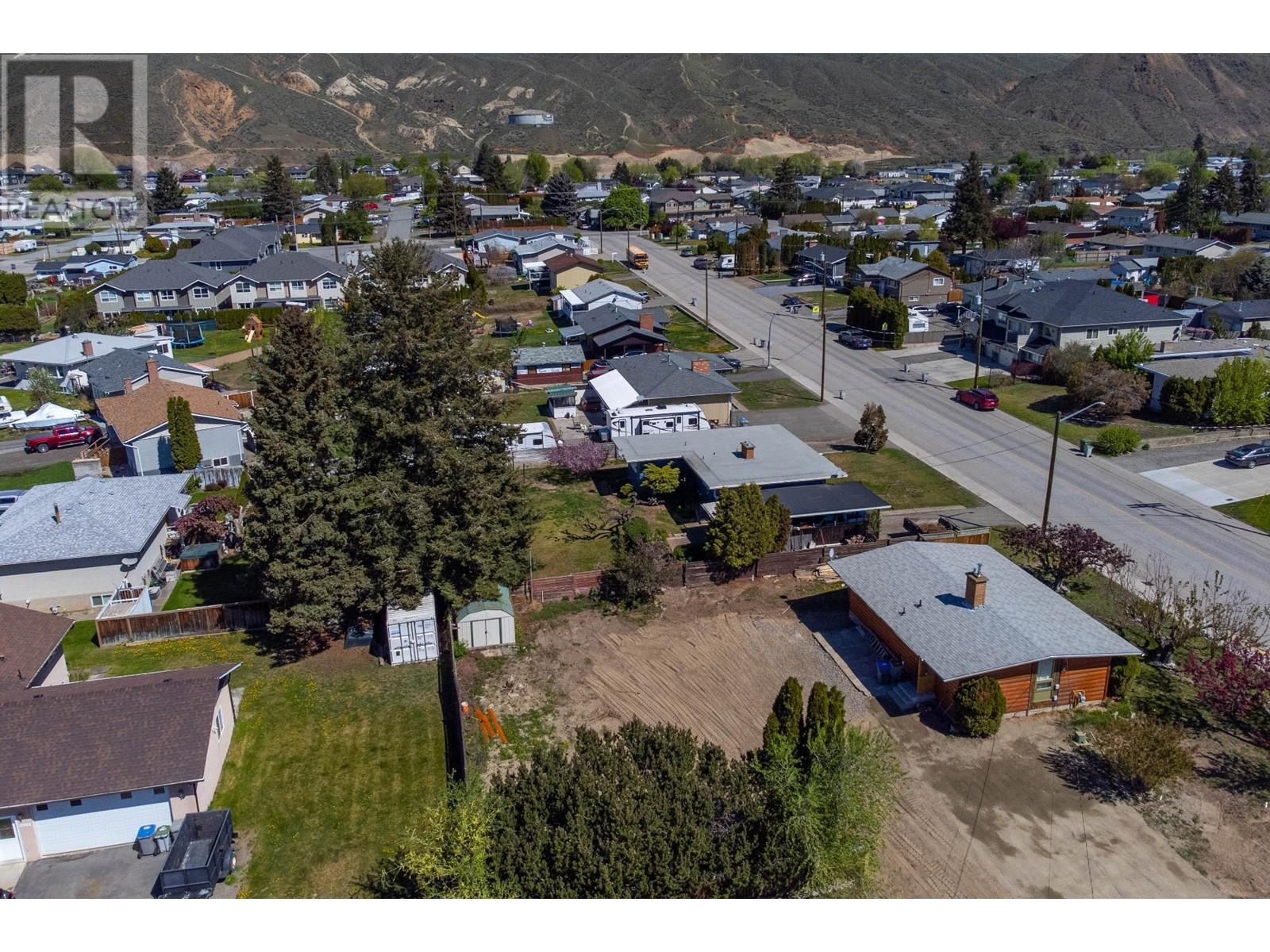 1908 Fleetwood Avenue Property Photo 5