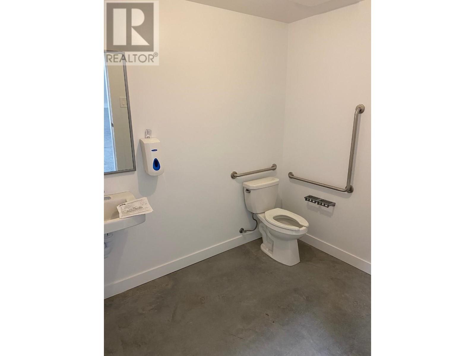 211 Andover Crescent Unit# 213/214 Property Photo 6
