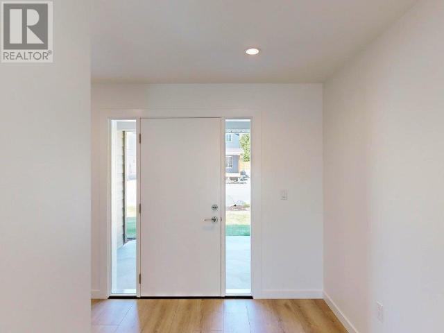 7271 Edgehill Crescent Property Photo 15