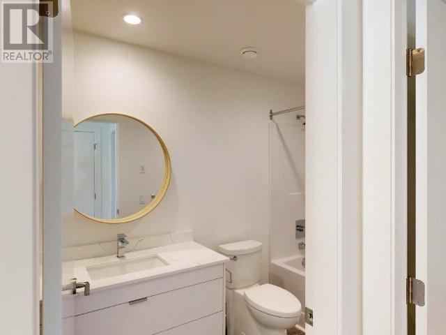 7271 Edgehill Crescent Property Photo 18