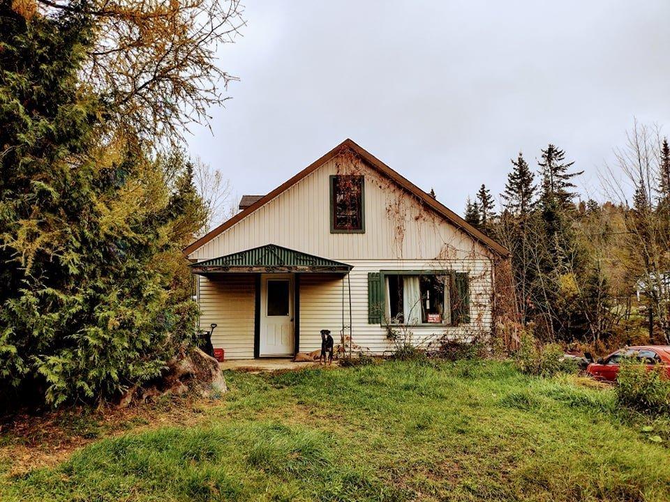 2102 Ch. Des Hauteurs Photo de la propriété 1