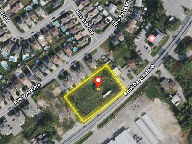 Boul. Dagenais O. Property Photo 1