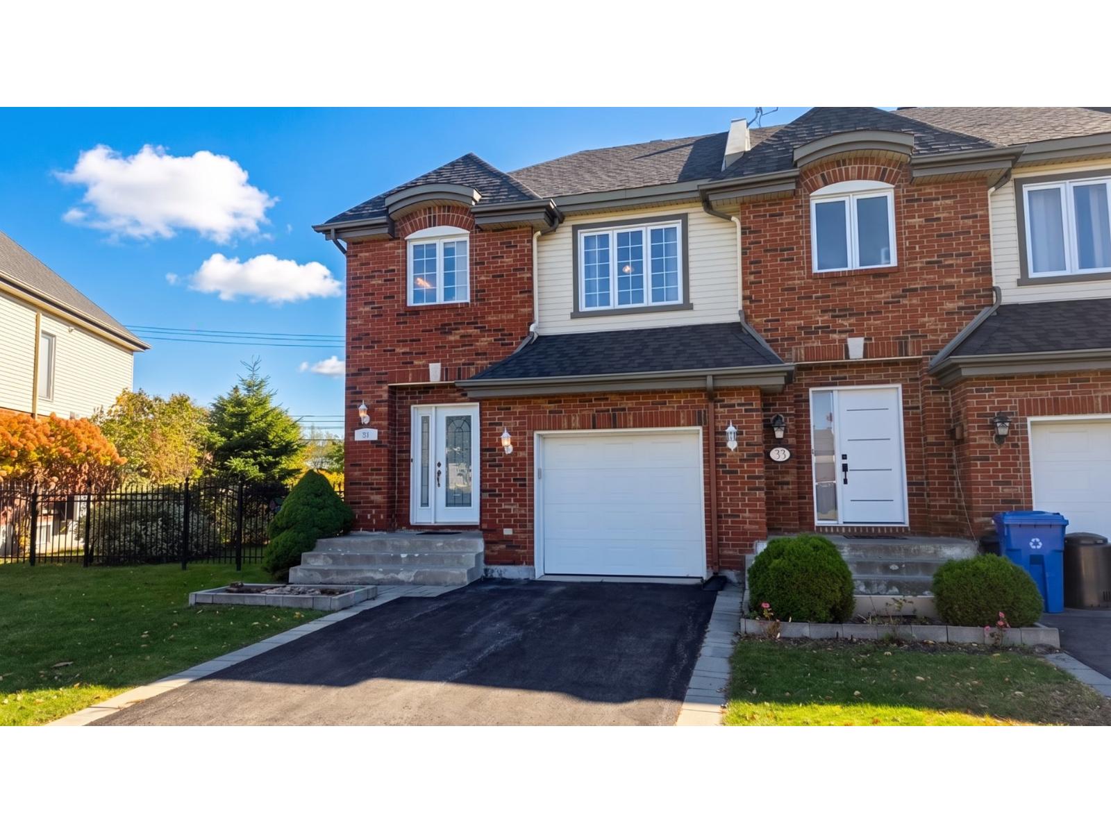 35 Rue Des Hirondelles Property Photo 1