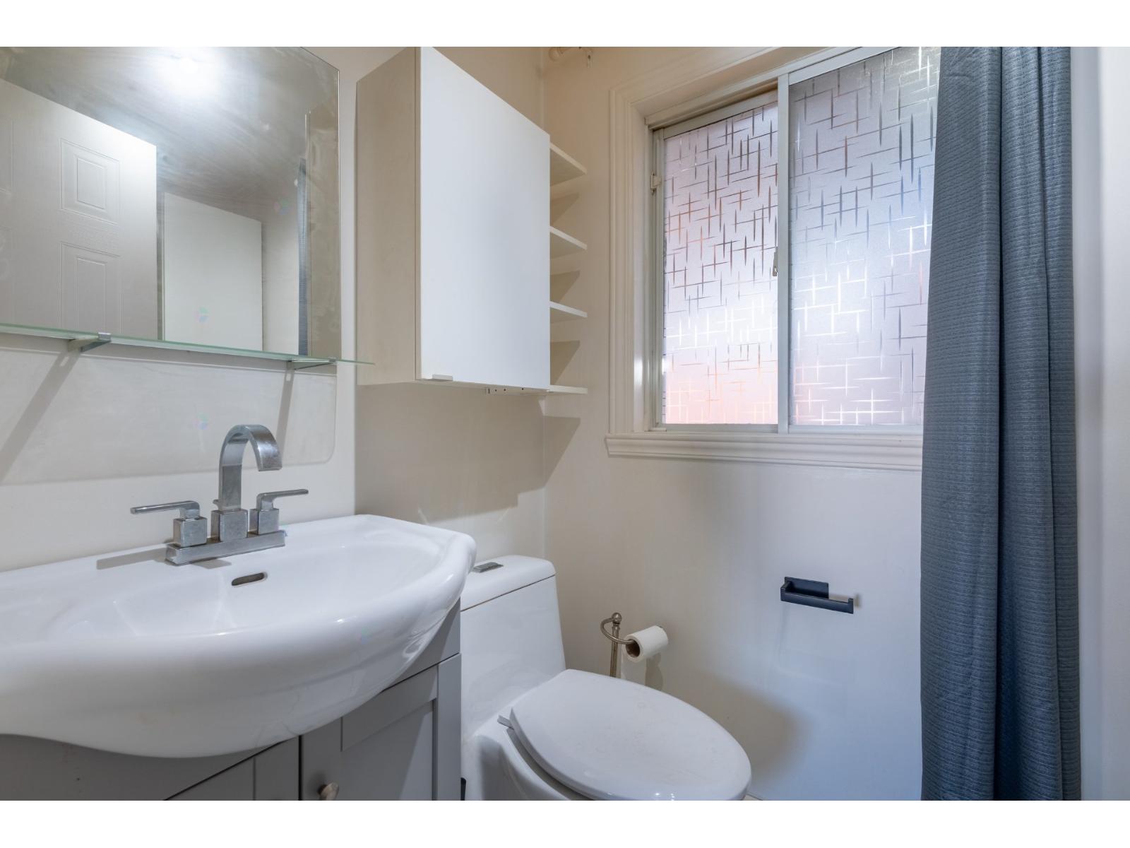 76 99e Avenue E. Property Photo 17