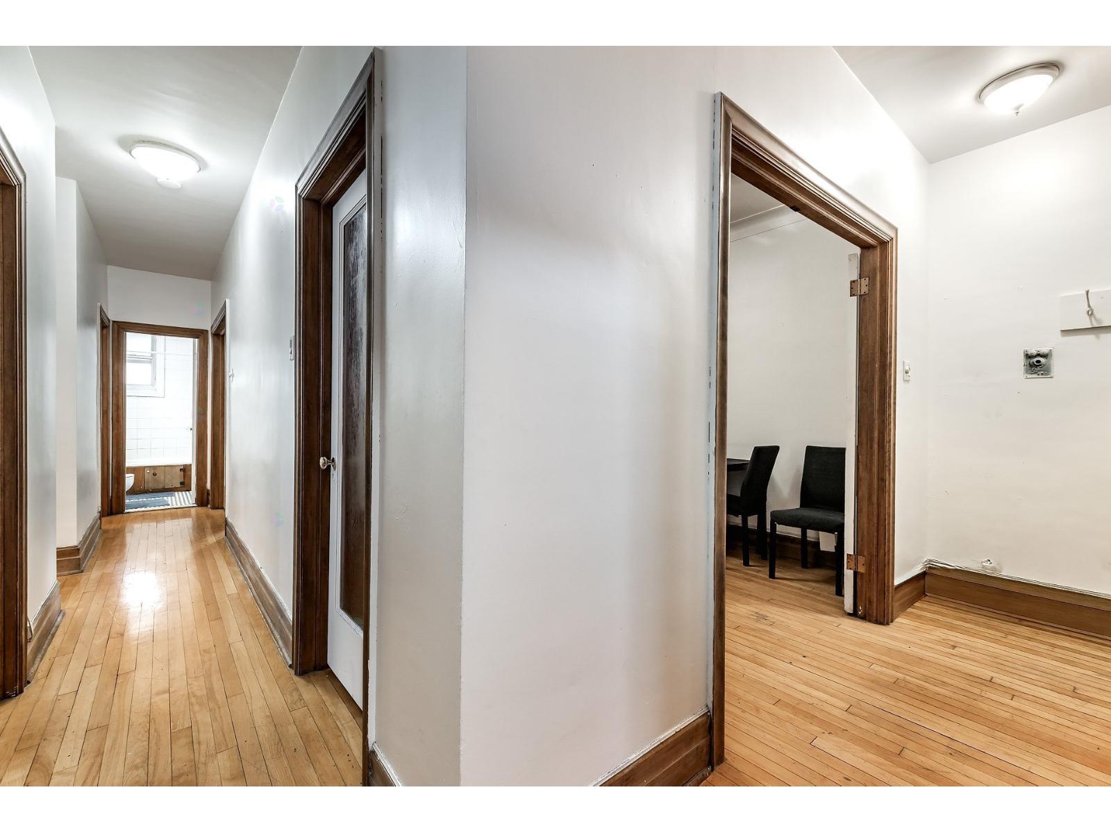 3189 Boul. Édouard-montpetit Property Photo 13