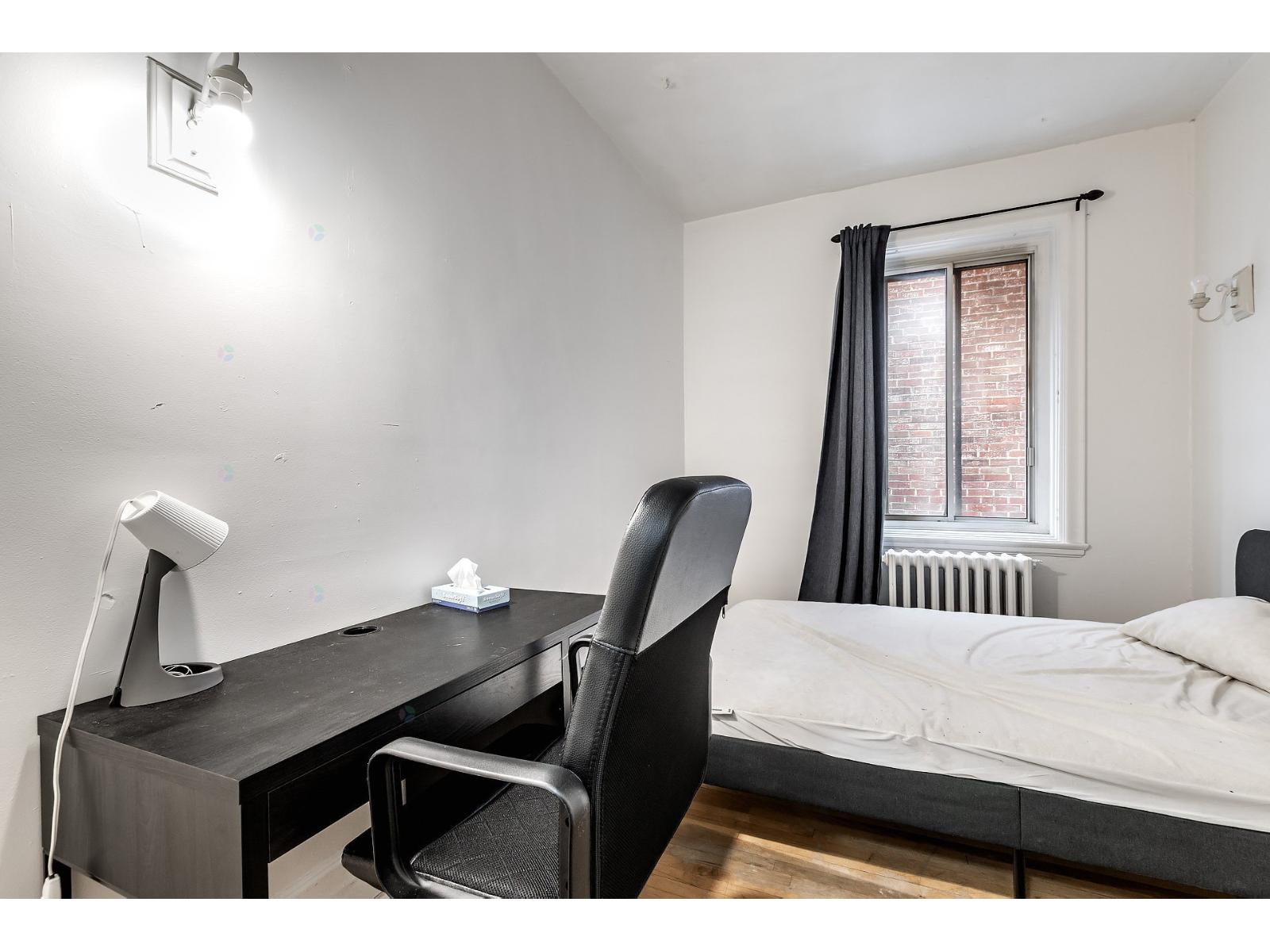 3189 Boul. Édouard-montpetit Property Photo 16