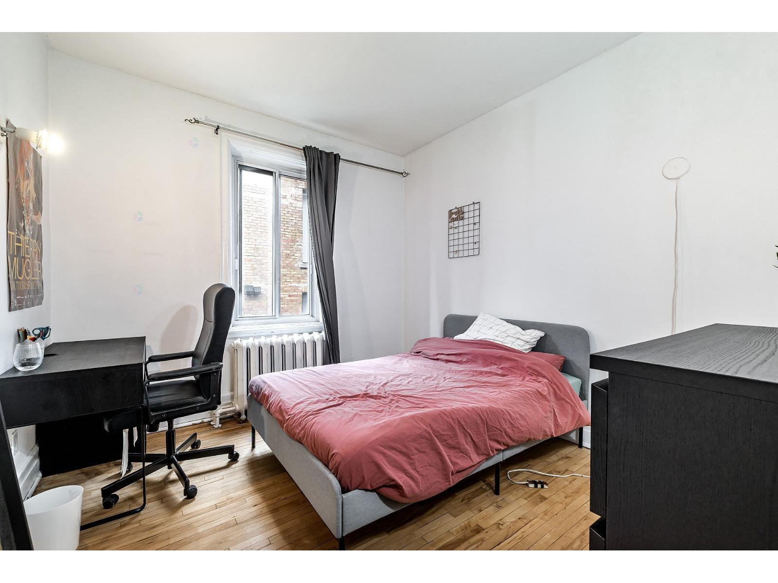 3189 Boul. Édouard-montpetit Property Photo 31