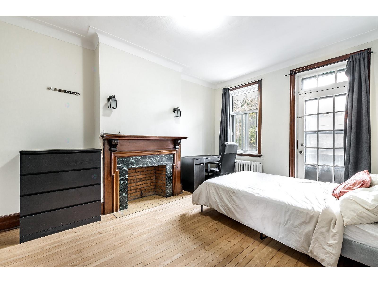 3189 Boul. Édouard-montpetit Property Photo 32