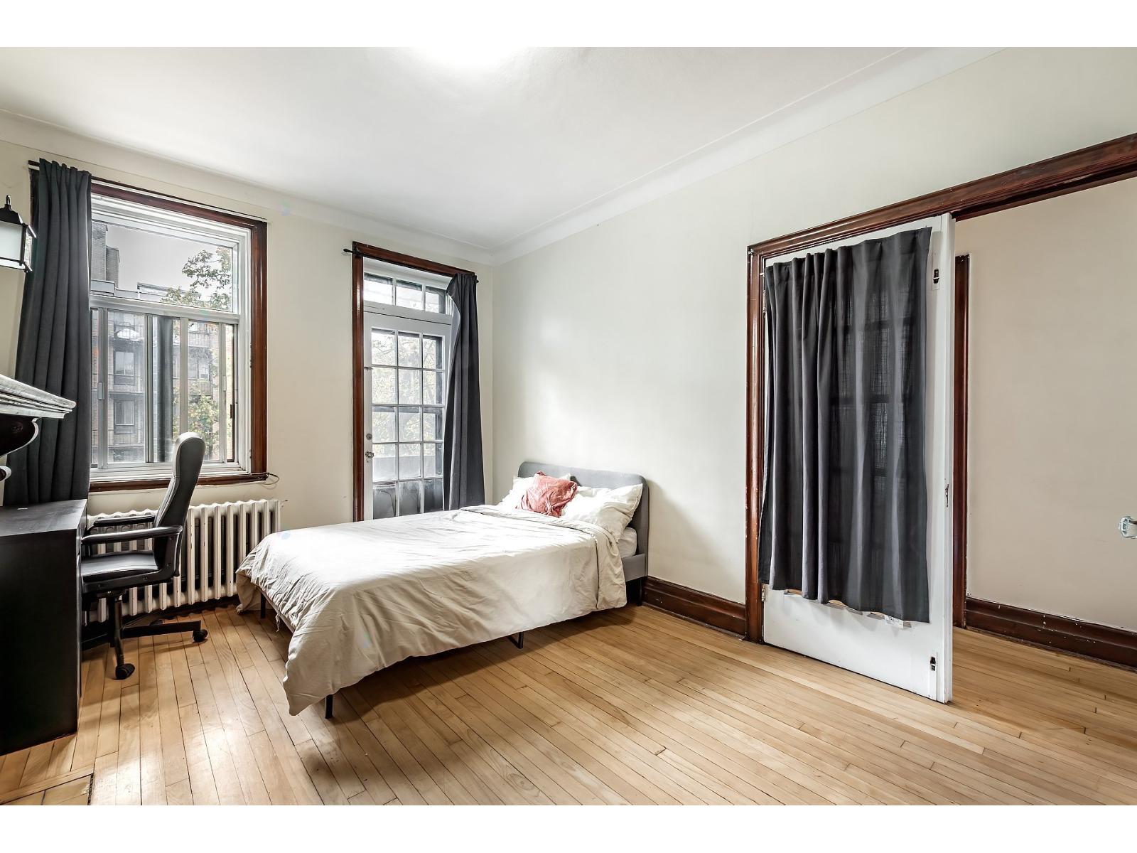 3189 Boul. Édouard-montpetit Property Photo 34