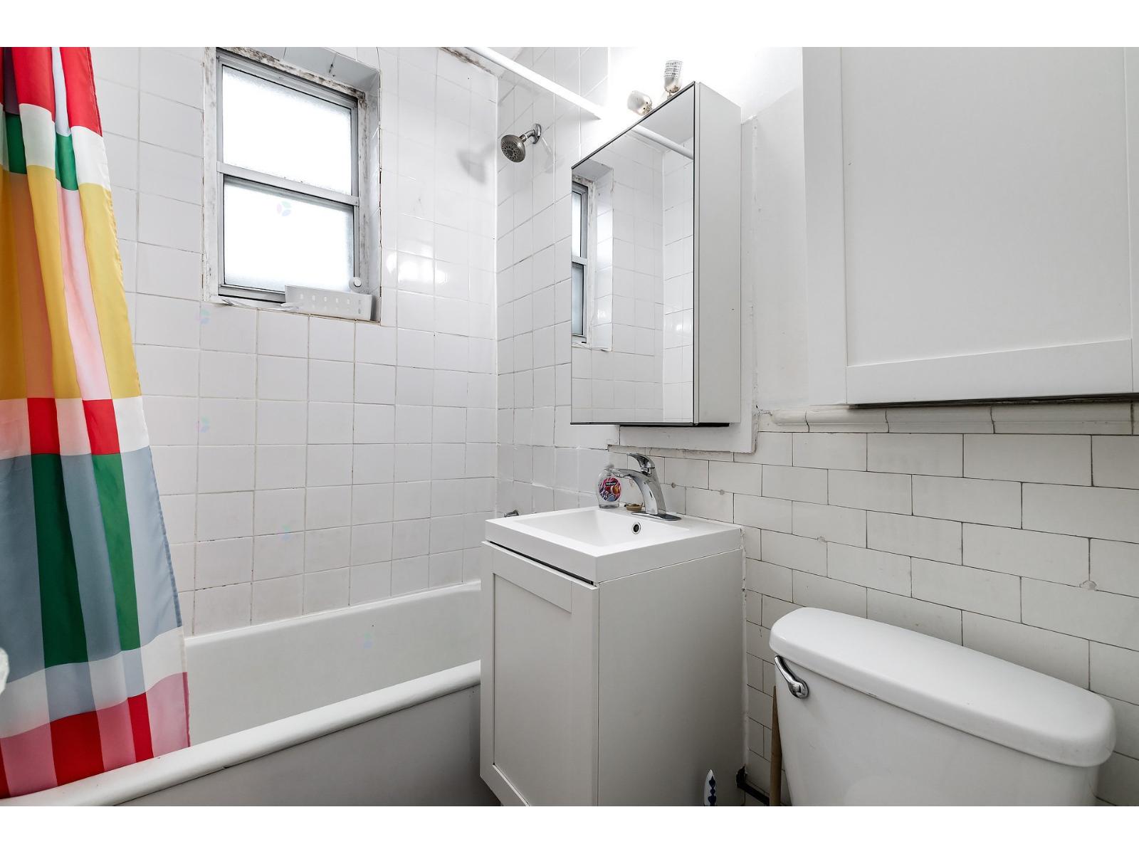 3189 Boul. Édouard-montpetit Property Photo 48
