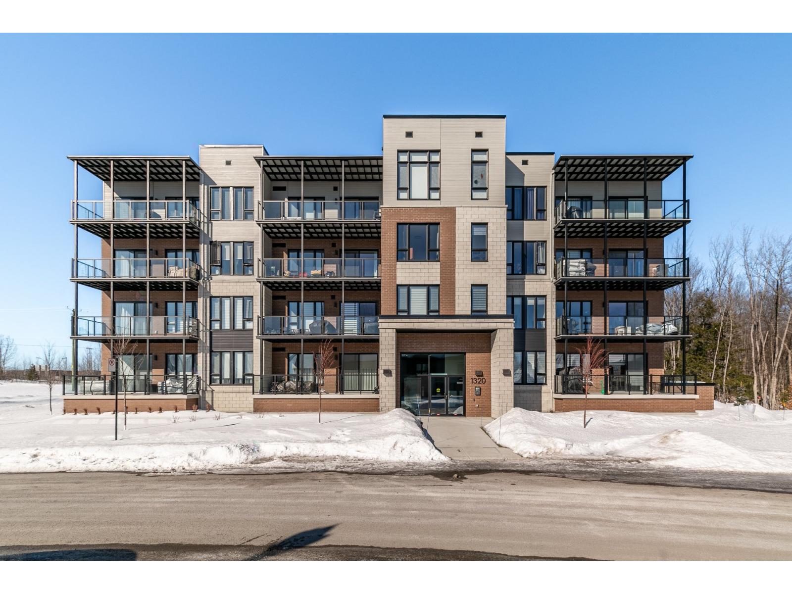 1320 Rue Custine, #105 Property Photo 1