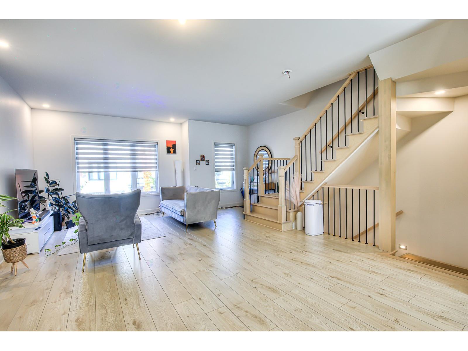 2025 Rue Phil-goyette Property Photo 11