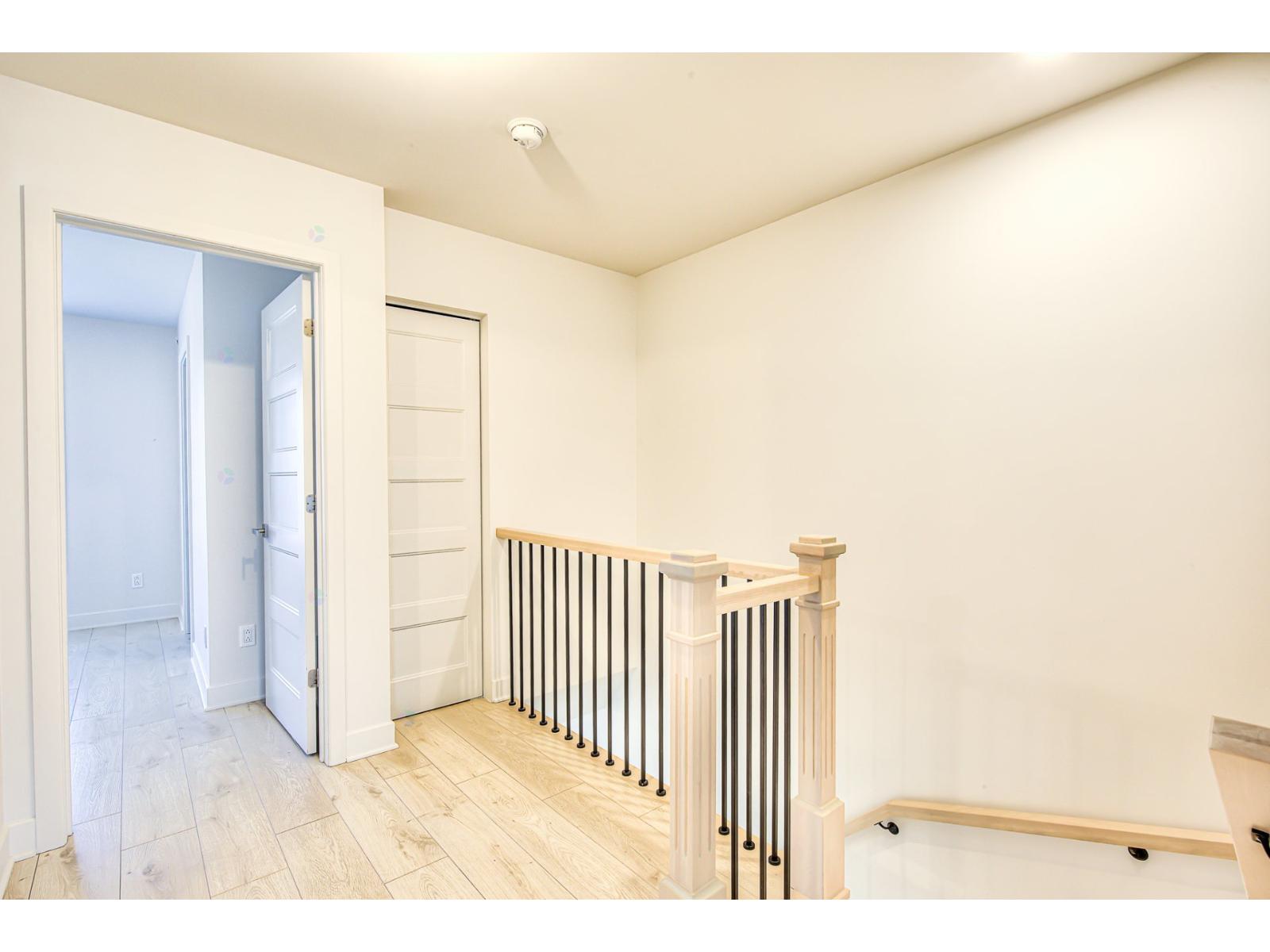 2025 Rue Phil-goyette Property Photo 15