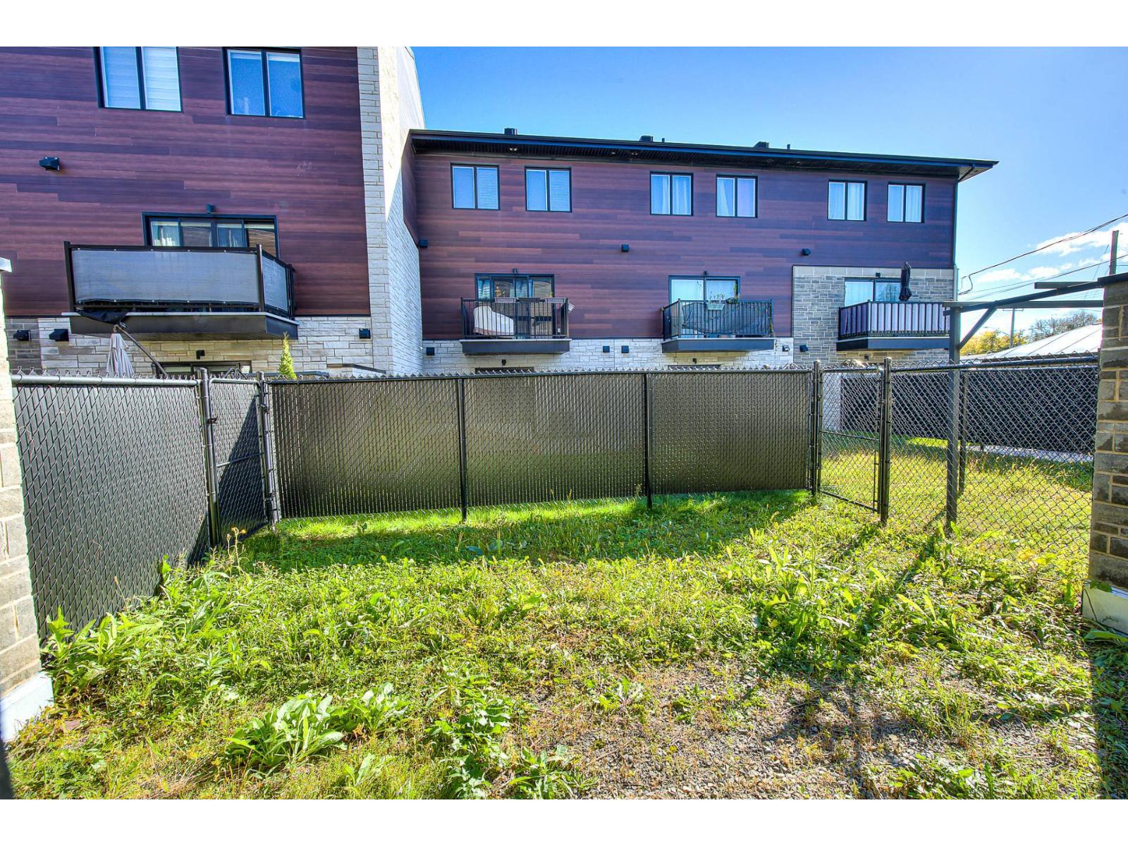 2025 Rue Phil-goyette Property Photo 22