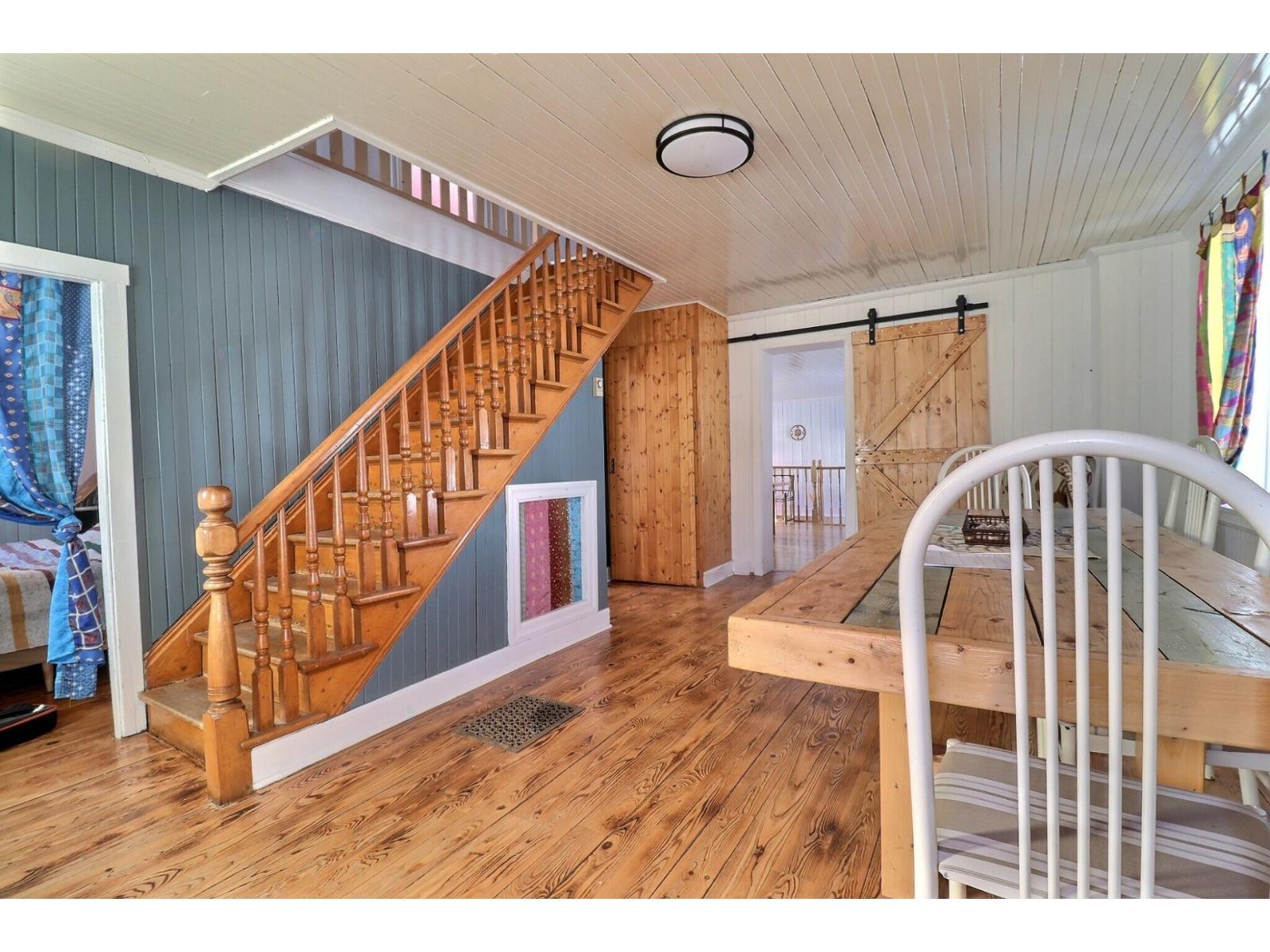 149 3e Avenue E. Property Photo 5