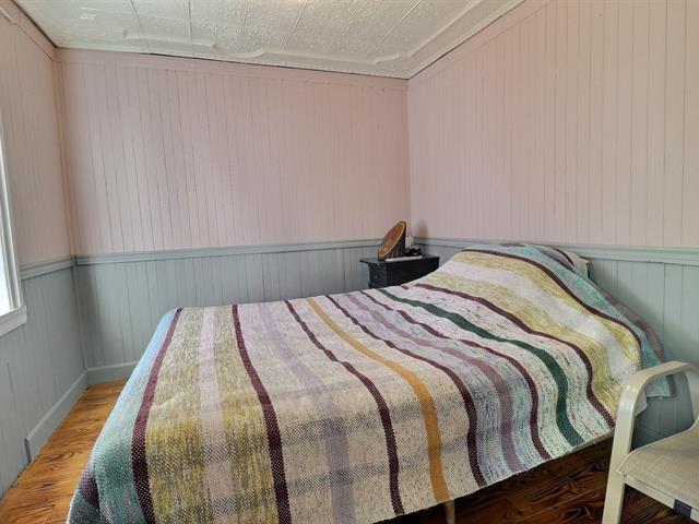 149 3e Avenue E. Property Photo 15