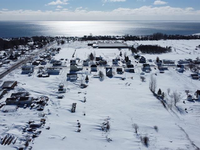 149 3e Avenue E. Property Photo 20