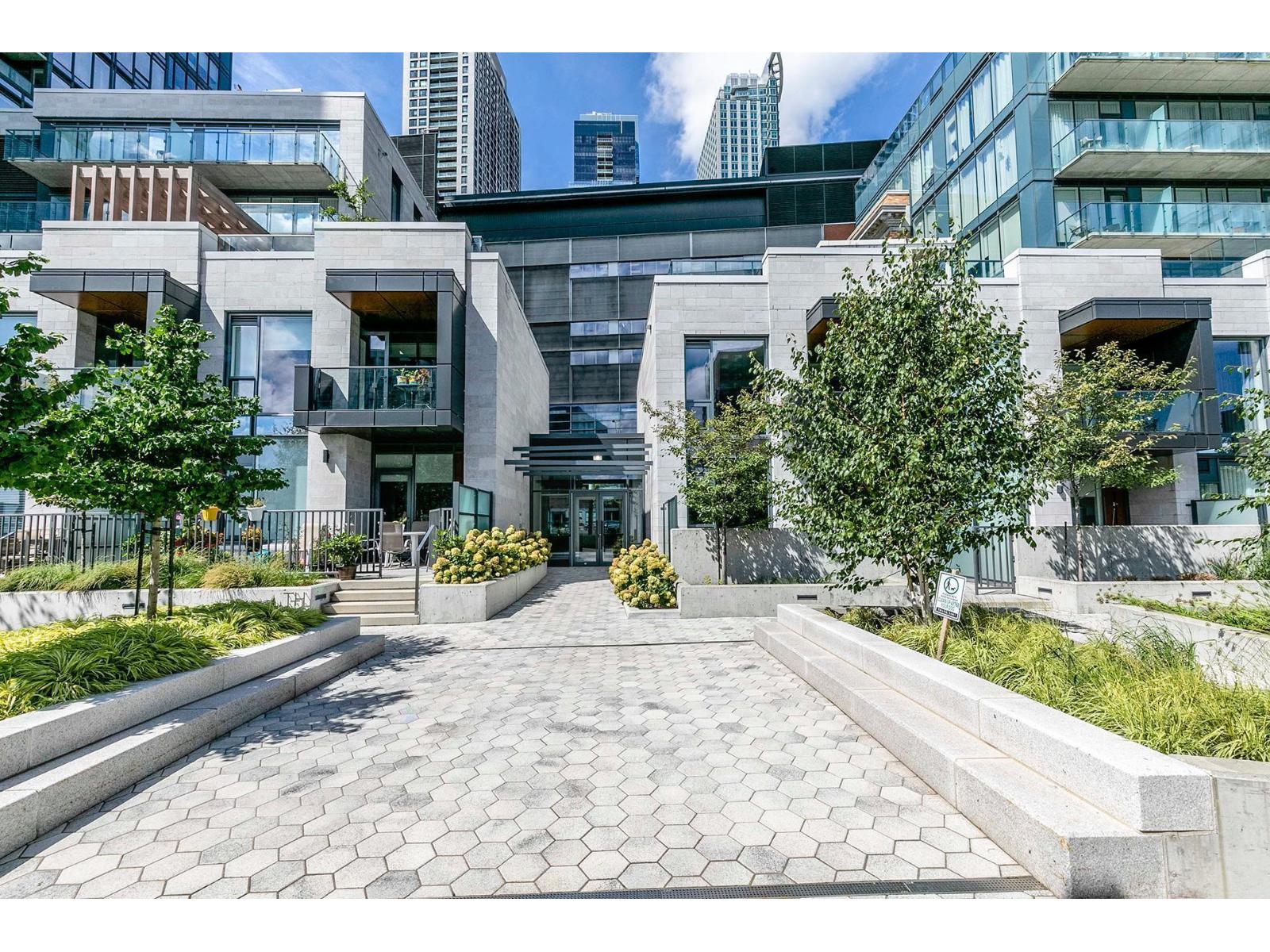 1288 Rue St-antoine O., #1106 Property Photo 33