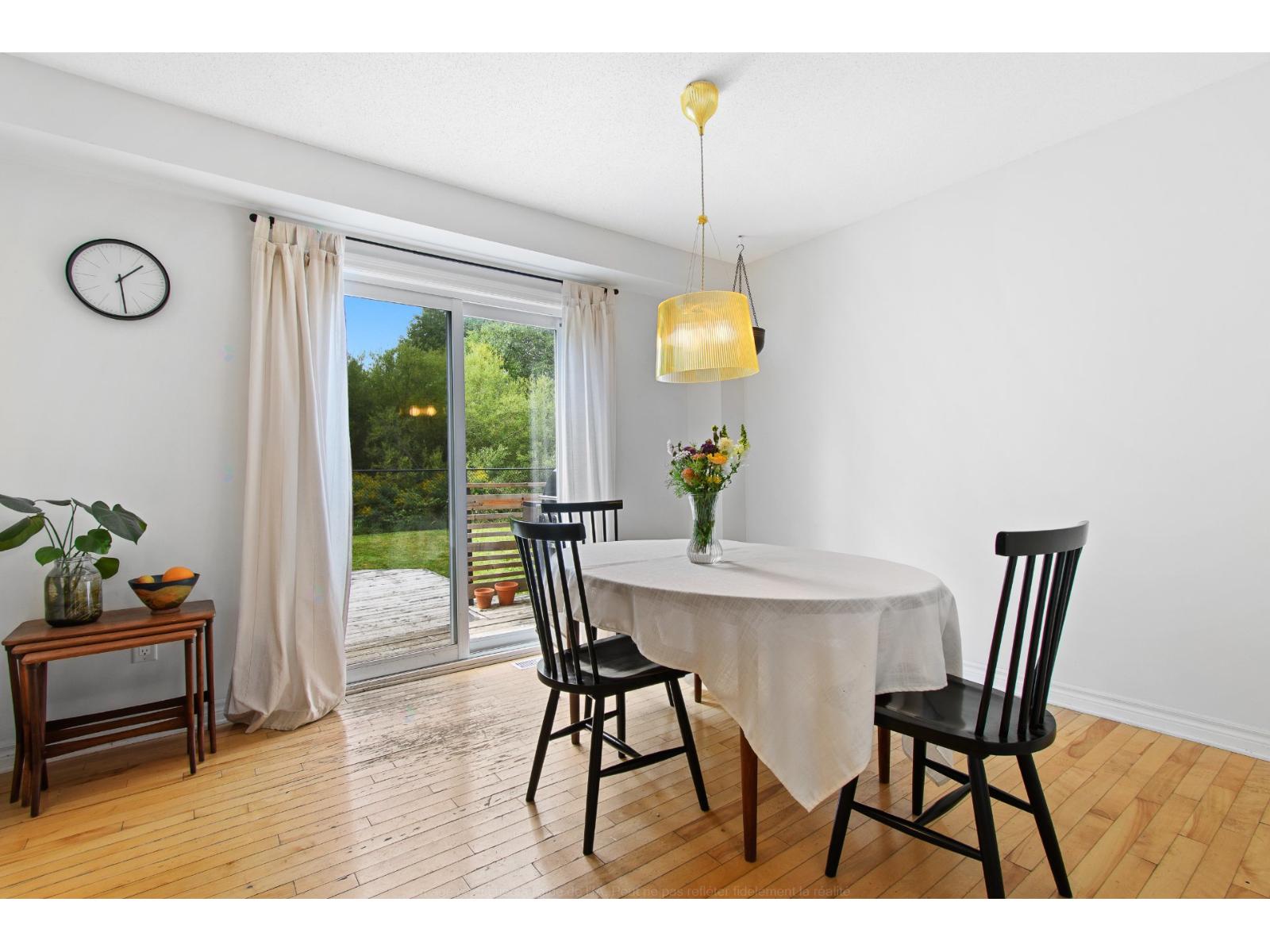344 Rue Du Louvre Property Photo 7