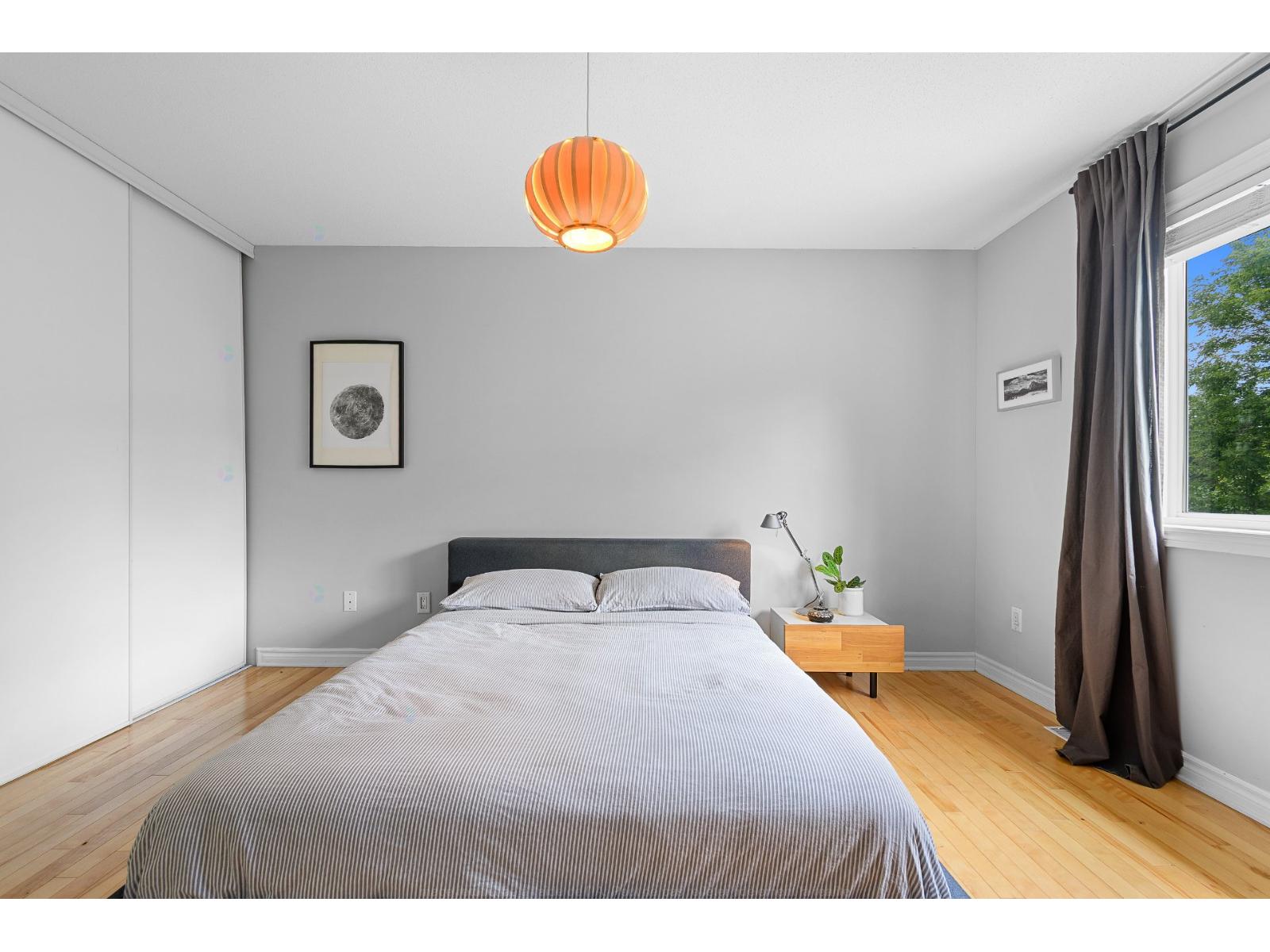 344 Rue Du Louvre Property Photo 14