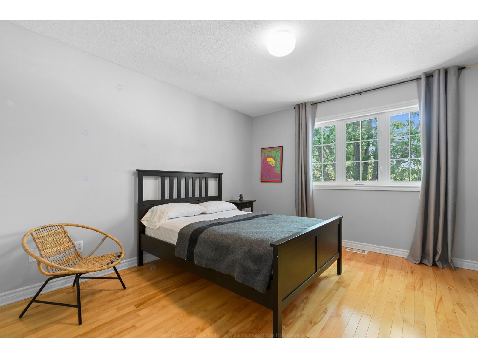 344 Rue Du Louvre Property Photo 17