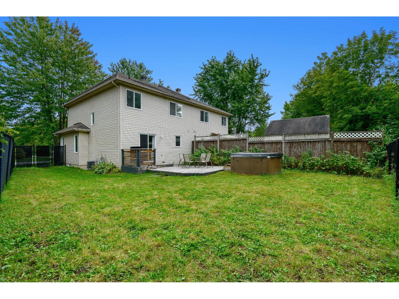 344 Rue Du Louvre Property Photo 35