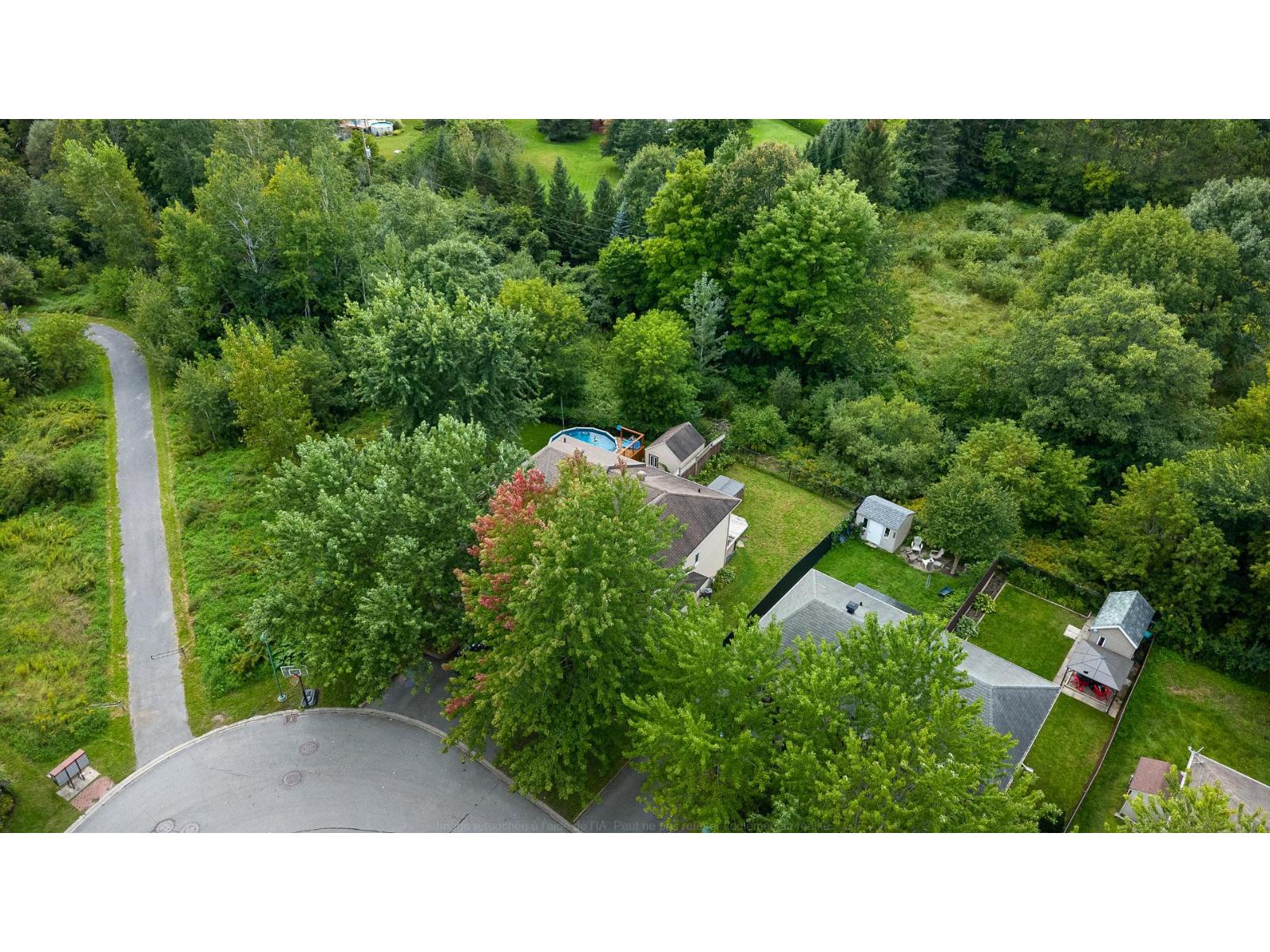344 Rue Du Louvre Property Photo 40