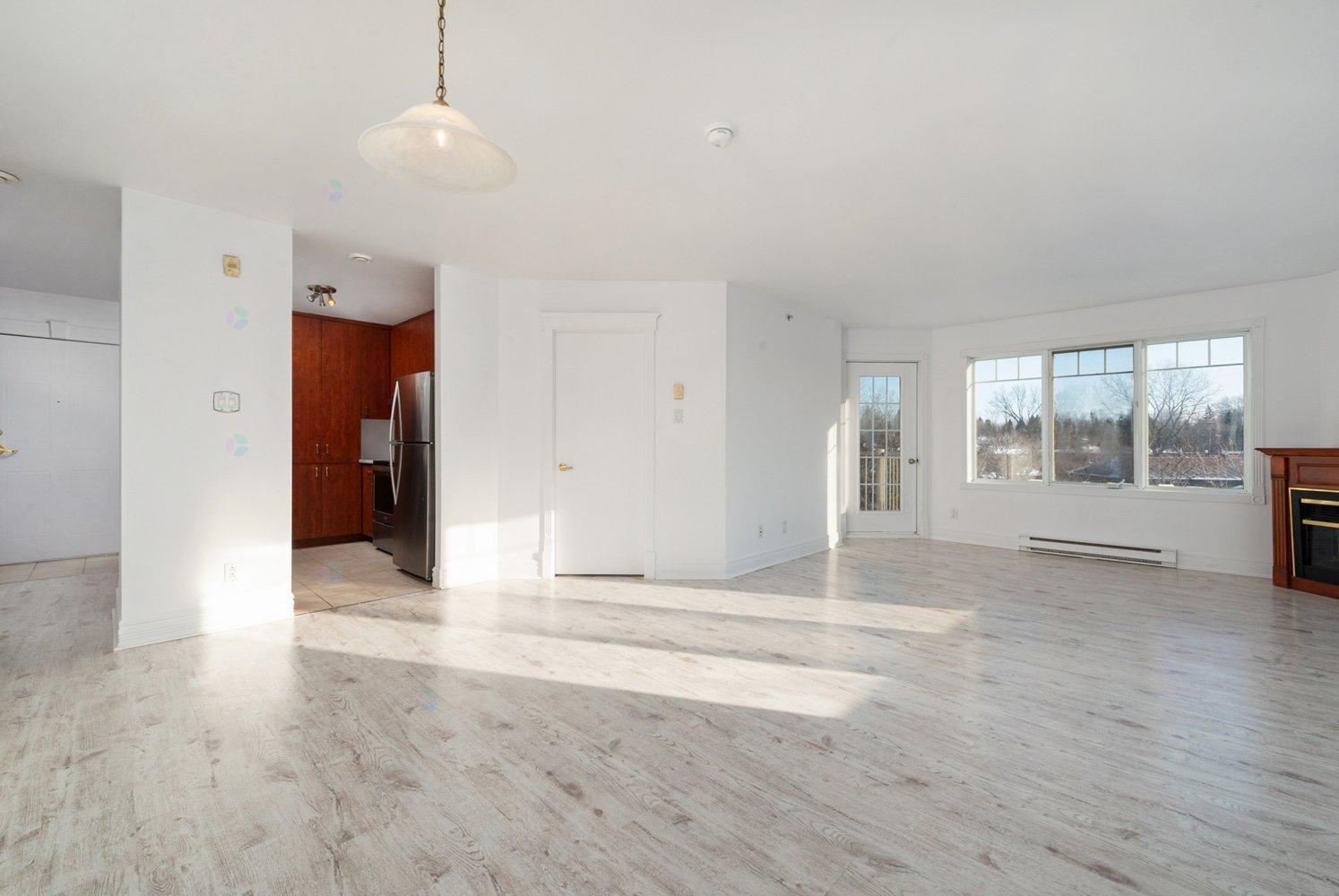16769 Boul. De Pierrefonds, #401 Property Photo 9