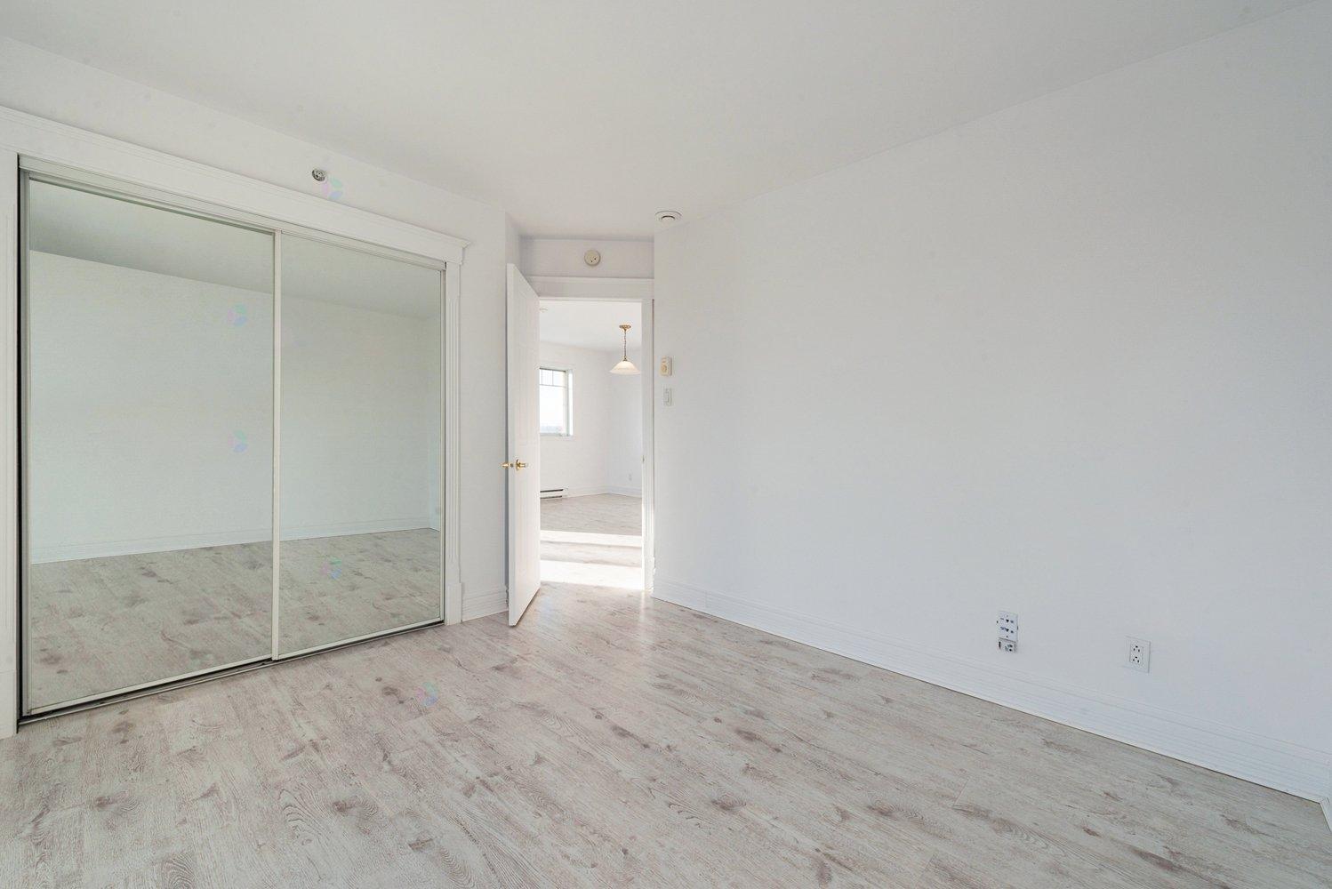 16769 Boul. De Pierrefonds, #401 Property Photo 17