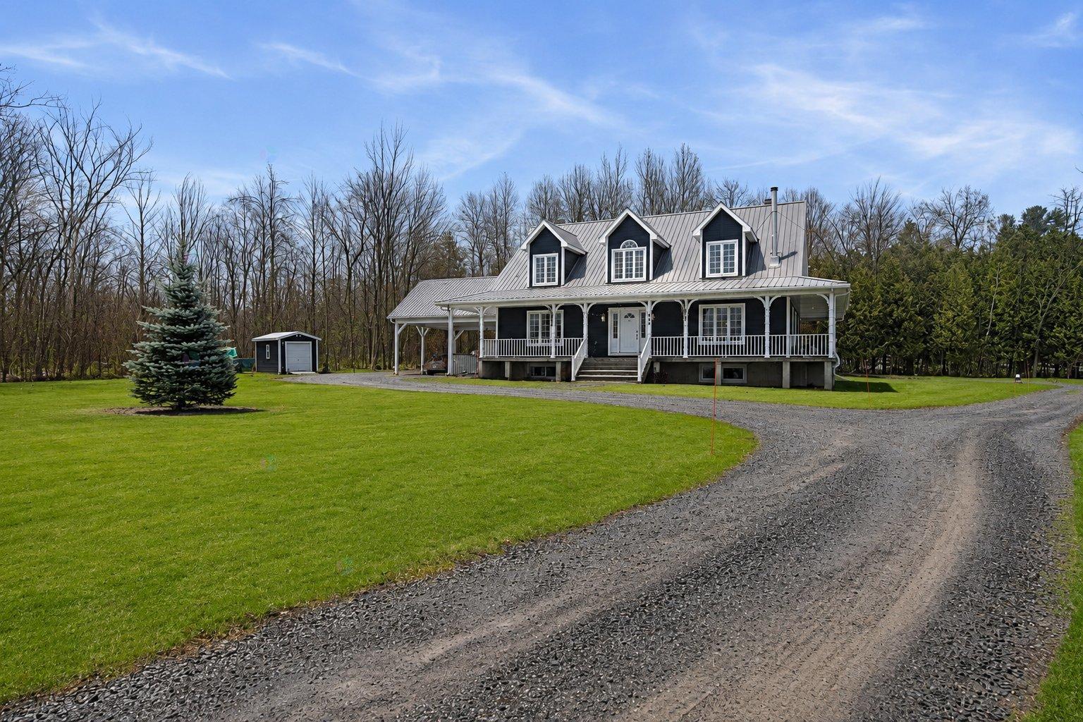 447 Route Principale Property Photo 1