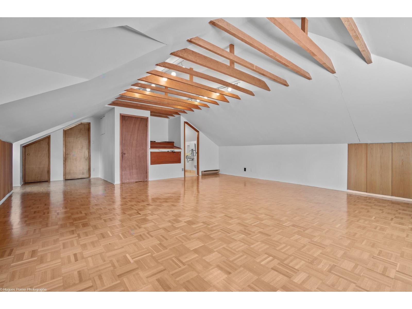 45 Crois. Merton Property Photo 52