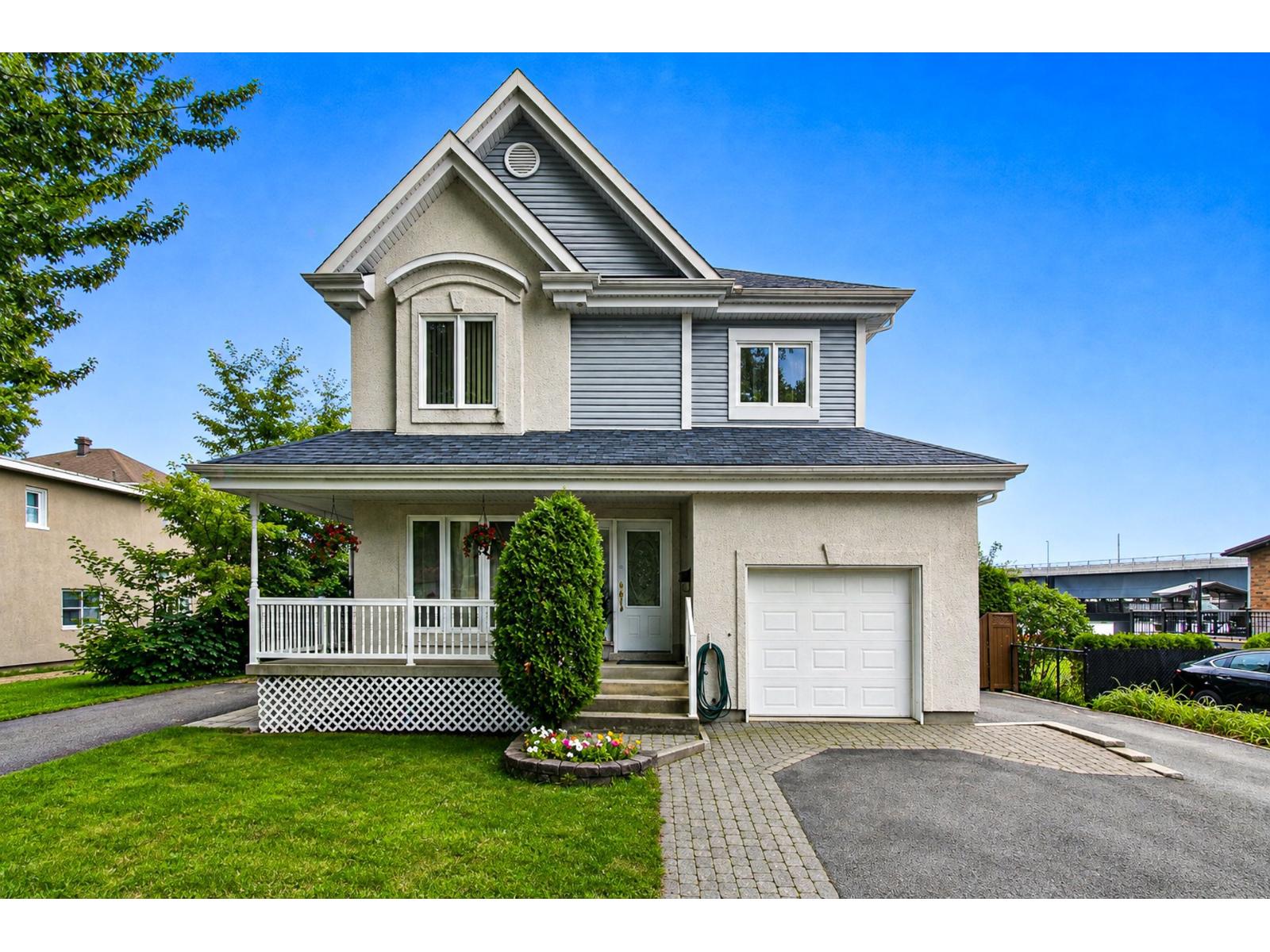 426 Rue Goyer