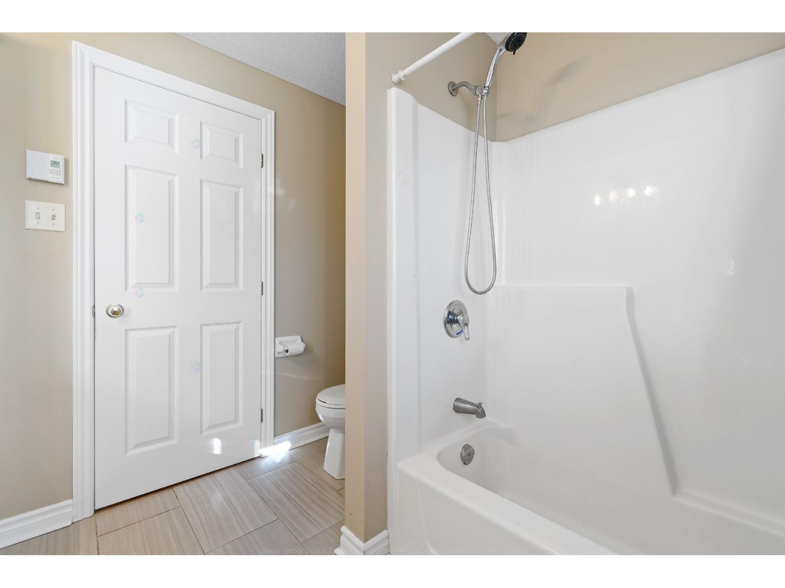 964 Boul. Du Plateau, #3 Property Photo 11