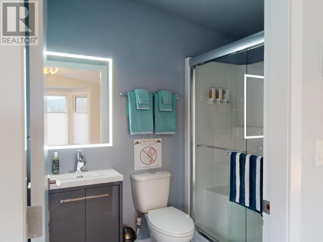 3465 Oak Street Property Photo 7