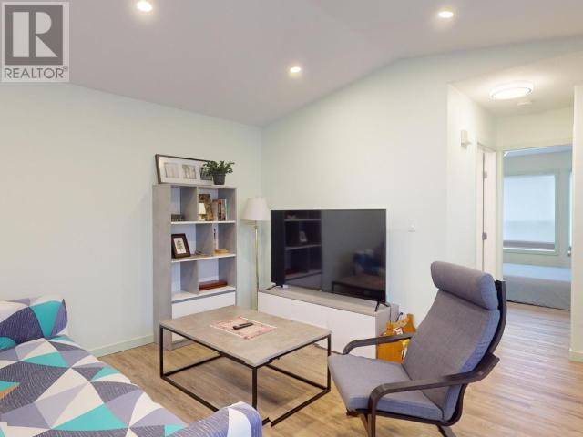 3465 Oak Street Property Photo 52