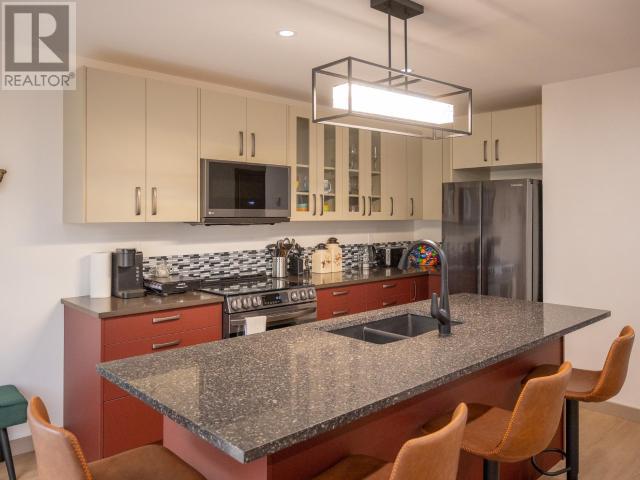 3465 Oak Street Property Photo 63