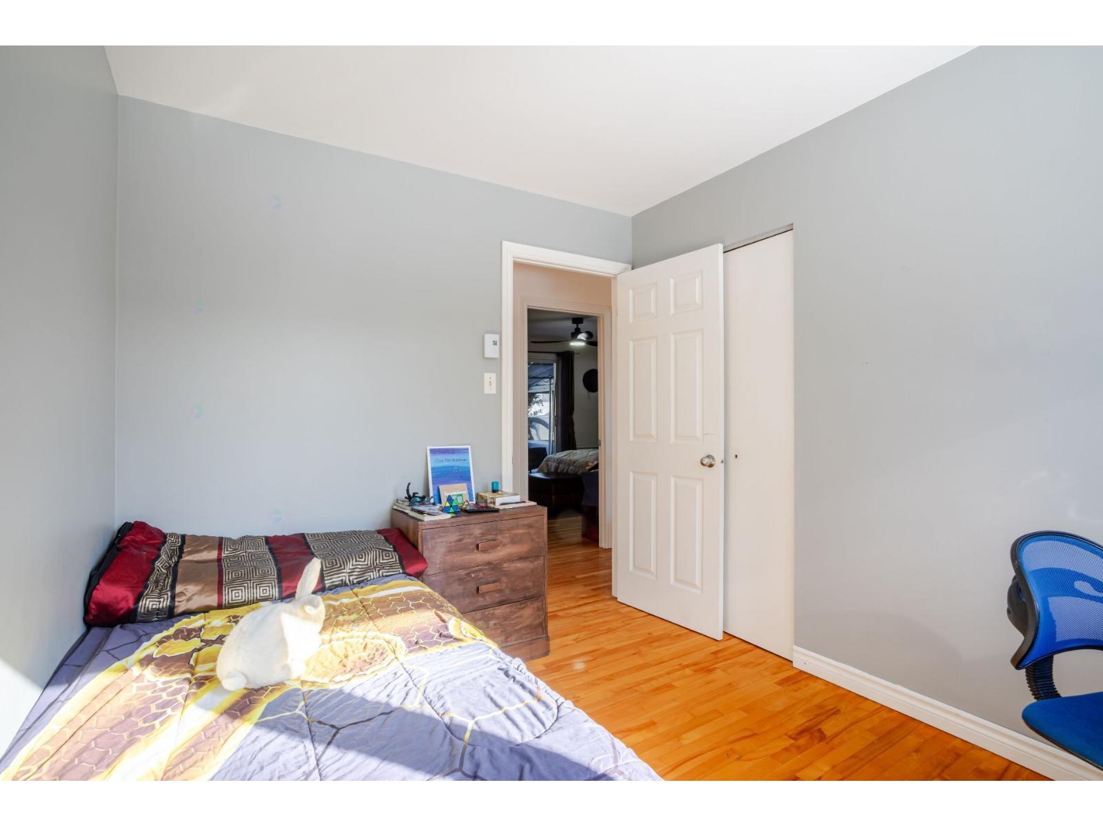 29 Rue Lafrance E. Property Photo 14