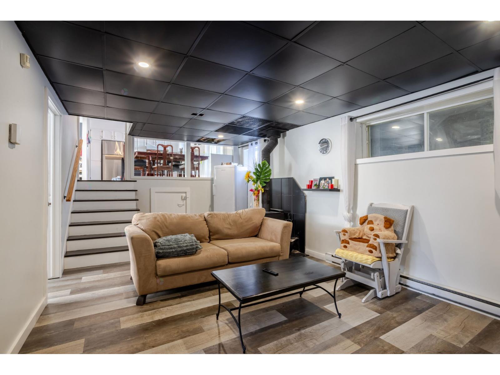 29 Rue Lafrance E. Property Photo 16